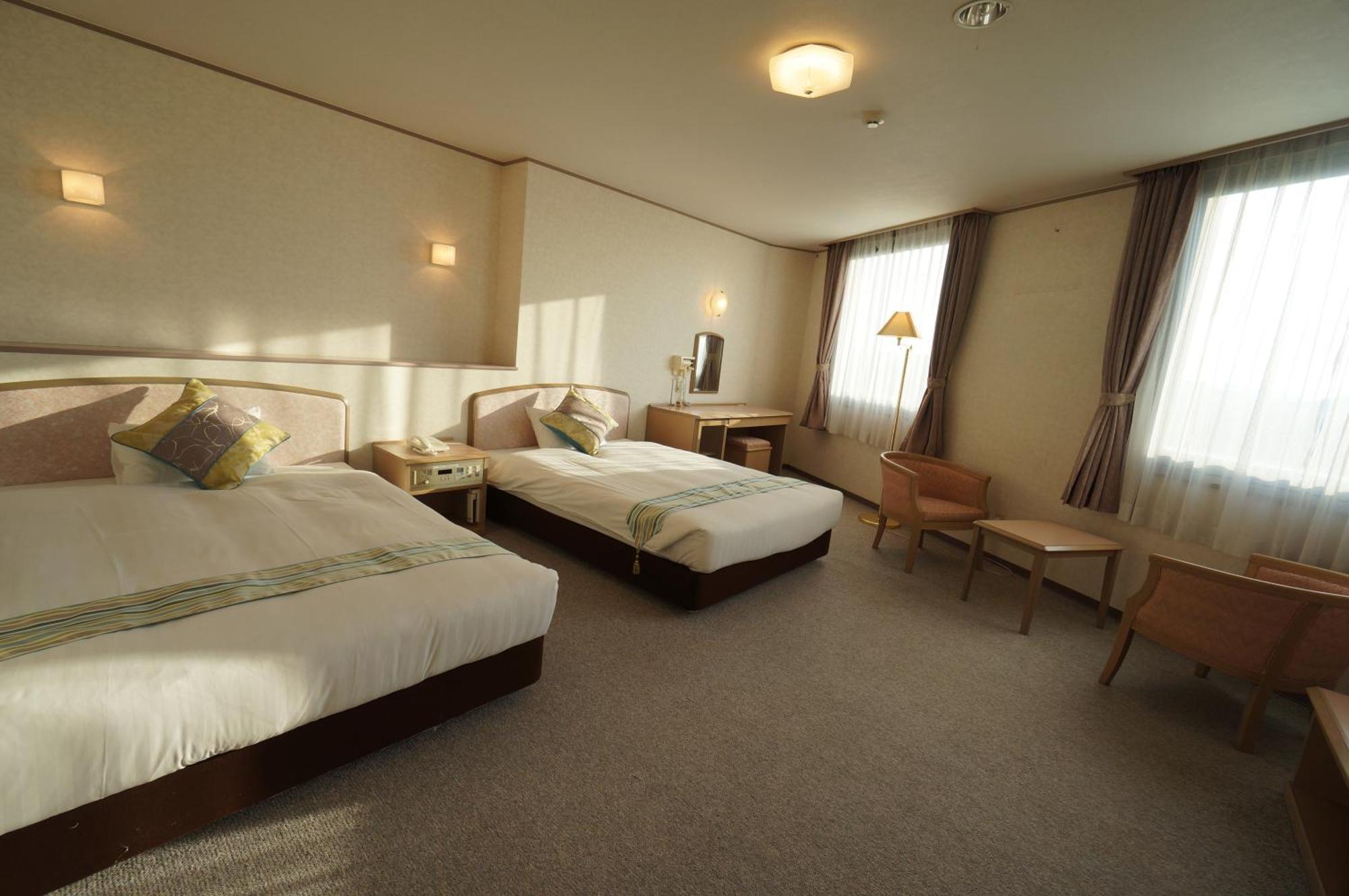 Hotel Areaone Hiroshima Wing Higashihiroshima Exterior foto